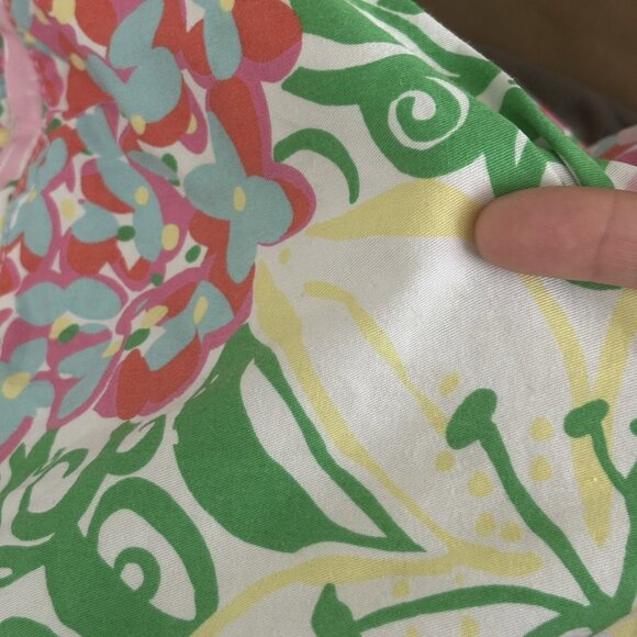 Lilly Pulitzer Buttercup Scalloped Shorts Butterfly Print Size 4 Preppy - Picture 2 of 11